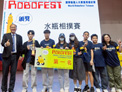 南亞技術學院校長張仁家表示(左)很榮幸參與 Robofest 2026 台灣賽區的合辦工作，並與美國勞倫斯理工大學、加拿大溫莎大學、北京科技大學等世界知名校院及全球賽區共同推動賽事。